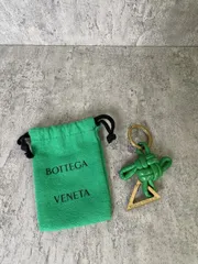 【中古】BOTTEGA VENETA ﾎﾞｯﾃｶﾞﾍﾞﾈﾀ TRIANGLE KEY RING ｷｰﾘﾝｸﾞ ﾄﾗｲｱﾝｸﾞﾙ ｲﾀﾘｱ製 ITALY ｸﾞﾘｰﾝ  33972979のサムネイル