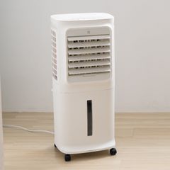 新品】QUADS クワッズ 上部給水式 大風量冷風扇 QS621WH ホワイト