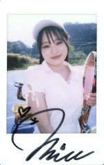 出口夏希 カレンダー 2026 サイン入り - メルカリ