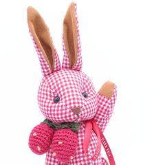 新品未使用 ピンクハウス ギンガムうさぎいちご付きぬいぐるみ