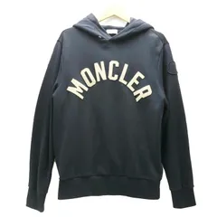 MONCLER フロントロゴプルオーバーパーカー H20918G000050 809KR ABランク 69のサムネイル