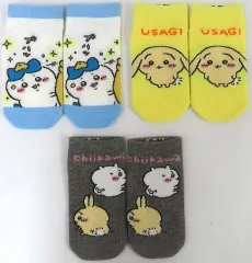 【中古】衣類 ちいかわ＆ハチワレ＆うさぎ 靴下 3足セット ブルー/イエロー/グレー 19～24cm 「ちいかわ なんか小さくてかわいいやつ×しまむら」のサムネイル