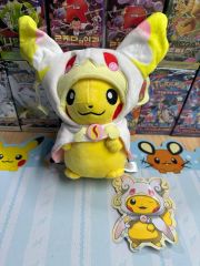 ポケセン限定☆メガディアンシーのポンチョを着たピカチュウ