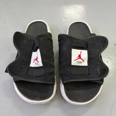 310 NIKE ジョーダン ストラップ スリッパ 0610D2のサムネイル