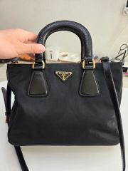 PRADA プラダ ナイロン ナッパレザー ハンドバッグ ブラック BR2690