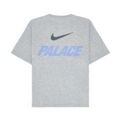 パレス x ナイキ フォントスウッシュ Tシャツ 
