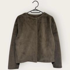 近年モデル・大きめXL】ZARA フェイクファージャケット トグルボタン 