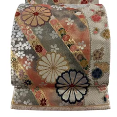 袋帯 秀品 振袖向き 関西仕立て 桜 菊 唐織 箔 金色 六通 正絹 【中古】
