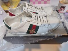 GUCCI プラットフォームスニーカー ビジュー付き - メルカリ