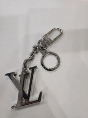LOUIS VUITTON ビジューサック LVプリズム GP チャーム - メルカリ