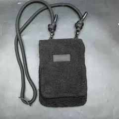 Z414 HUNTER(ハンター) WANDERER SHERPA PHONE POUCH ボアポーチ メンズレディース ショルダーバッグ スマホバッグ ブラック黒 もこもこ素材