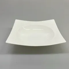 WEDG WOOD(ウェッジウッド) 食器新品同様  ジオ ユニーク ボウル 白 ボウルのサムネイル