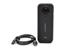 □ 美品 □ Insta360 X4 CINSABMA 2262 - メルカリ