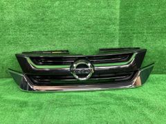 16ー18枚ステー傷 セレナ C27 フロントグリル 純正品番見当たらず車種 