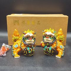 沖縄のシーサー カラフルな陶器の獅子像 置物 - メルカリ