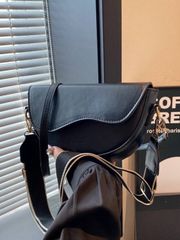女性用ミニカジュアルバックパック PUレザーサッチェル 値下げ交渉可 