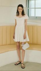 シ*ム様 Chloé キッズ ボディバッグ・ウエストポーチ ベージュ 小さな