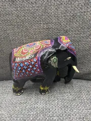 タイ ハンドメイド雑貨　木彫りの象の彫刻　カラフル模様のサムネイル