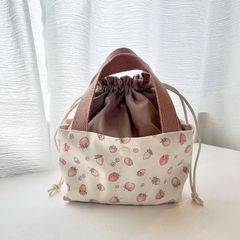 保冷 保温 お弁当袋 いちご柄 花柄 女の子 巾着 ランチバッグ 入園