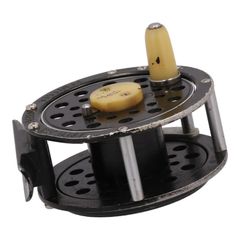 Pflueger Medalist 1492 1/2 AK フライリール - メルカリ