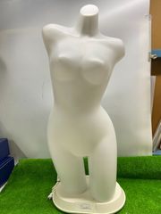 マネキン トルソー ／ライト照明付き／店舗什器 間接照明