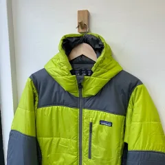 15320 - patagonia(パタゴニア) ダウン パーカ ジャケットのサムネイル