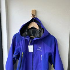 未使用 アークテリクス GORE-TEX アルファジャケット S 23AW - メルカリ