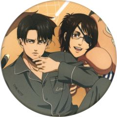 [중고] 배지 핀스 리바이어커맨 & 한지 조에 [TV 애니메이션 진격의 거인 The Final Season in eeo Store 이케부쿠로 본점 매트캔 배지 01/안락 ver.(신작 일러스트)]