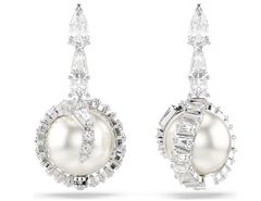 スワロフスキー Swarovski Lisanne ロングピアス - メルカリ