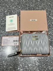 中古品​ マテラッセ シルバーミニボストン ハンド＆ショルダー付き美品 