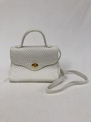 BALLY キルティング ハンドバッグ ホワイト - メルカリ