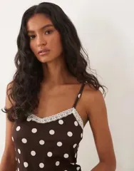 エイソス レディース トップス シャツ ドット柄 ドット プリント レース ASOS DESIGN cami top with lace hem in chocolate polka dot prinのサムネイル