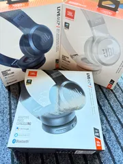 JBL LIVE 460NC 新品未使用 ワイヤレスヘッドホン ブラック ホワイト ブルーのサムネイル