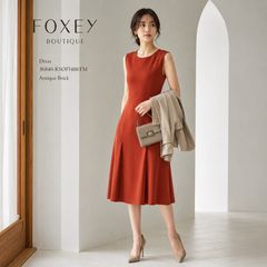 FOXEYブティックラインワンピース38マガジン掲載品白オーガンジー
