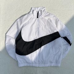 新品・未使用】Nike ビッグスウッシュ ウーブンジャケット サイズXL 