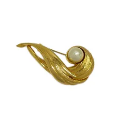 VENDOME(ヴァンドーム青山) ブローチ美品  - ゴールド×白のサムネイル