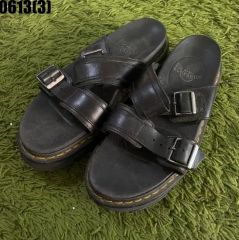 美品】Tornado Mart サーフロックサンダル Mサイズ ブラック - メルカリ