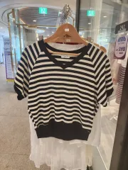 VネックSTスウェットのサムネイル