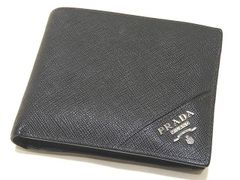 PRADA 二つ折り財布 サフィアーノレザー 黒 メタルロゴ - メルカリ