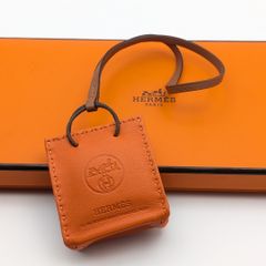 新品同様 エルメス チャーム ショッパー型 ピンク パープル