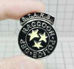 バイオハザード ピンズ R.P.D S.T.A.R.S. ピンバッジ 金属製 - メルカリ