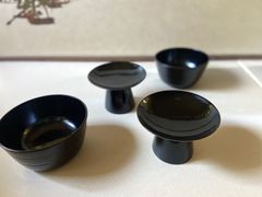 能登蔵出し 輪島塗 黒漆 縁金 高足皿 5客 /時代 漆器 高坏 祭器 能登蔵出し 輪島塗 黒漆 縁金 高足皿 5客 /時代 漆器 高坏 祭器 - メルカリ