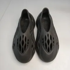 2026年最新】adidas yeezy foam runner onyxの人気アイテム - メルカリ