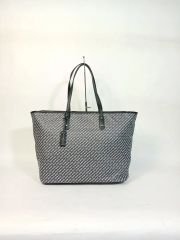 MOYNAT モワナ　カバイニシャルテキスタイルバック　レザー　フランス製 MOYNAT モワナ カバイニシャルテキスタイルバック レザー フランス製