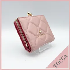 TOCCA（トッカ）財布 レディース 二つ折り財布 三つ折り ミニ財布 がま口 キルティング ロゴ金具 クローバー ピンク ローズピンク コンパクト ウォレット 小銭入れ 札入れ カード入れ ブランド 美品【送料無料】のサムネイル