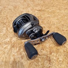 アブガルシア レボLT 右巻き ベイトリール Abu Garcia REVO LT - メルカリ