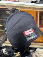 Eastpak x MM6 Maison Margiela ブラック バックパックのサムネイル