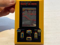 EPOCH POCKET DIGI-COM MONSTER PANIC 本体 - メルカリ