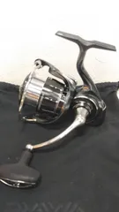 ダイワ　２４　ルビアス　ＬＴ　３０００－Ｈ 　バス　ソルト　ショア　キャスティング　サーフ　シーバス　アオリイカ　堤防釣り　スピニング　リール（０８）のサムネイル