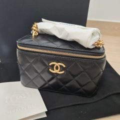 CHANEL ヴァニティケース ショルダーバッグad - メルカリ